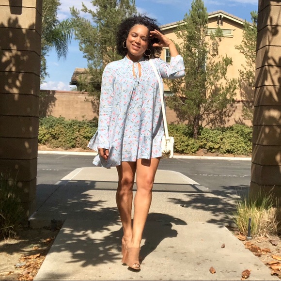 Pale blue floral dress w/high-neck tie - Picture 4 of 8